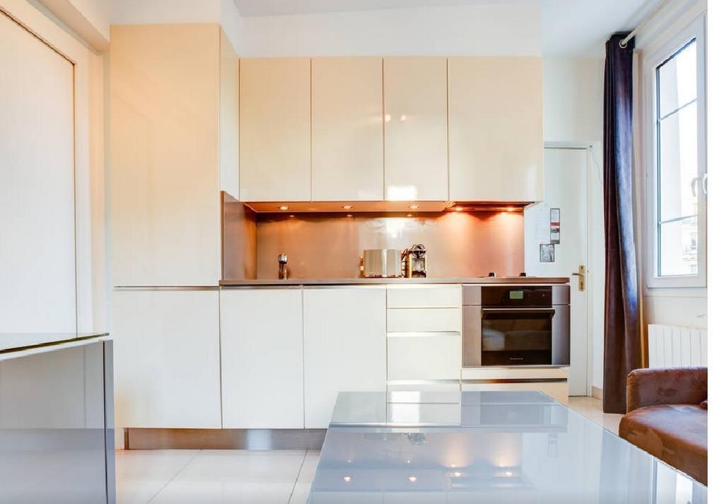 Apartment Notre Dame Bright Parijs Kamer foto